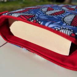 Pochette à livre avec zip - branches wax bleu et rouge