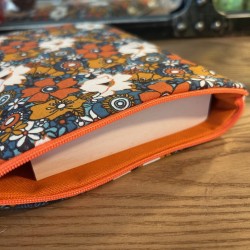 Pochette à livre avec zip - Fleurs Vintage