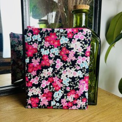 Pochette livre zippée fleurs de cerisiers japonais rose