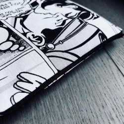 Pochette à livre zippée - Comics noir et blanc