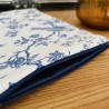 Pochette à livre avec zip - oiseaux bleus dans esprit toile de Jouy
